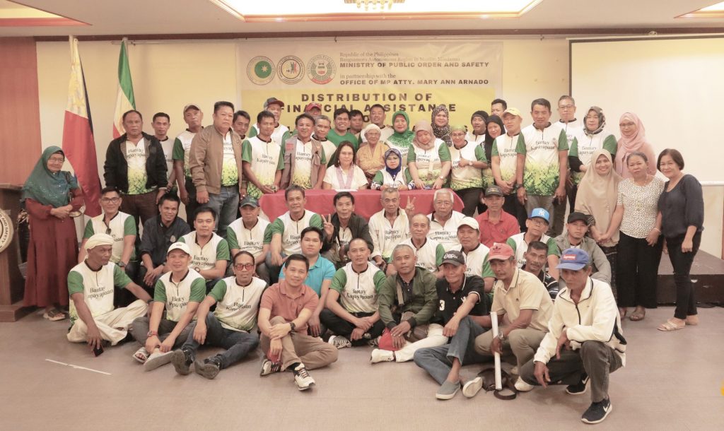 63 member ng Bantay Ceasefire, tumanggap ng tulong pinansyal
